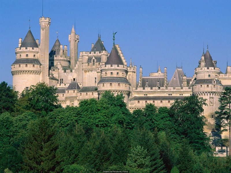 chateau_de_pierrefon_513869.jpg